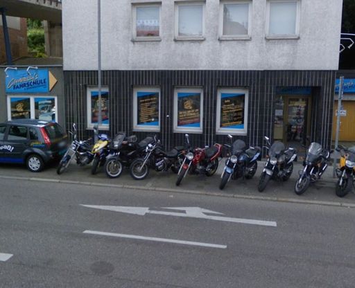 Charlys Fahrschule