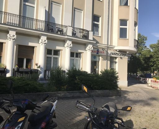Marcus Fahrschule - Heerstraße 22
