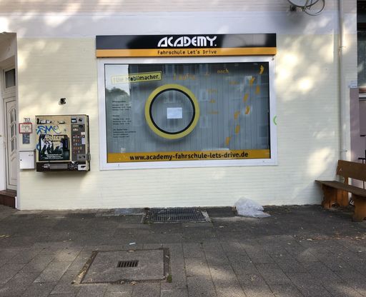 Academy Fahrschule Lets Drive Landstraße